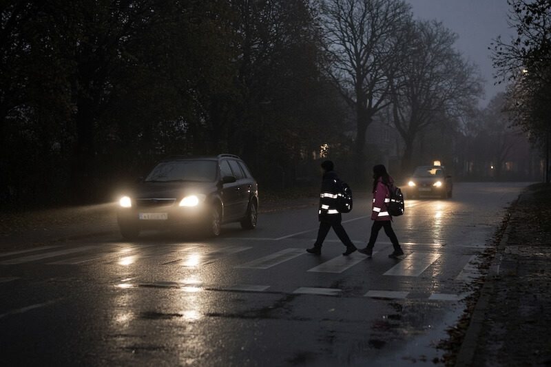 ADAC-Test: Notbremsassistenten übersehen Warnkleidung